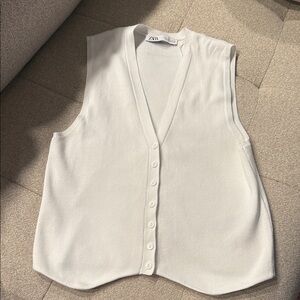 Zara - Button-Up Vest